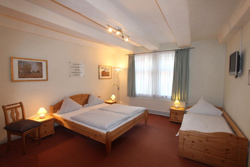 Hotel Deutsches Haus Нортгайм Екстер'єр фото